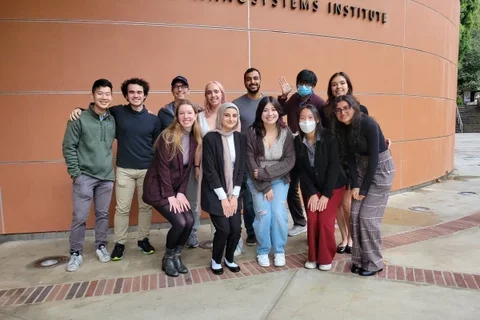 Group of MIMG undergraduates