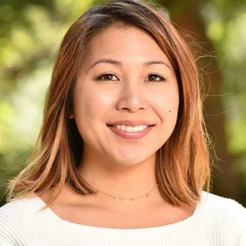 Elaine Hsiao 