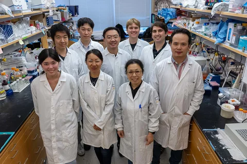 Yang lab group picture