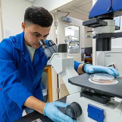 MIMG lab microscope